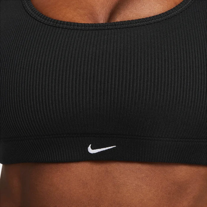 Nike Sportswear Classic Női Vékony Pántos Sportmelltartó – Fekete
