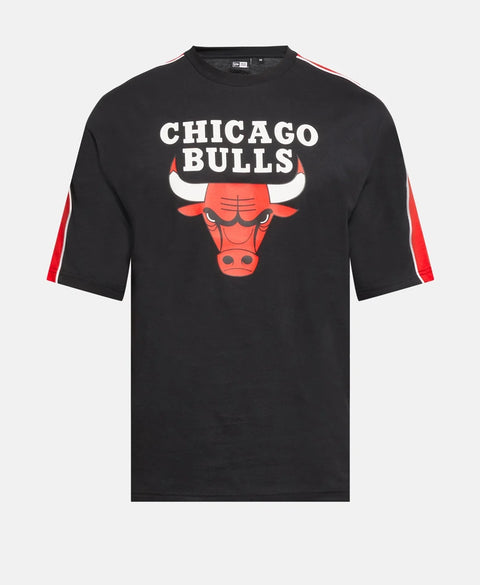 Schwarzes Herren-T-Shirt der Chicago Bulls mit großem Logodruck