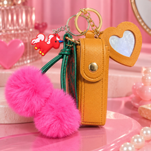 Lucky Model Glitzer-Lipgloss mit Schlüsselanhänger und herzförmigem Spiegel