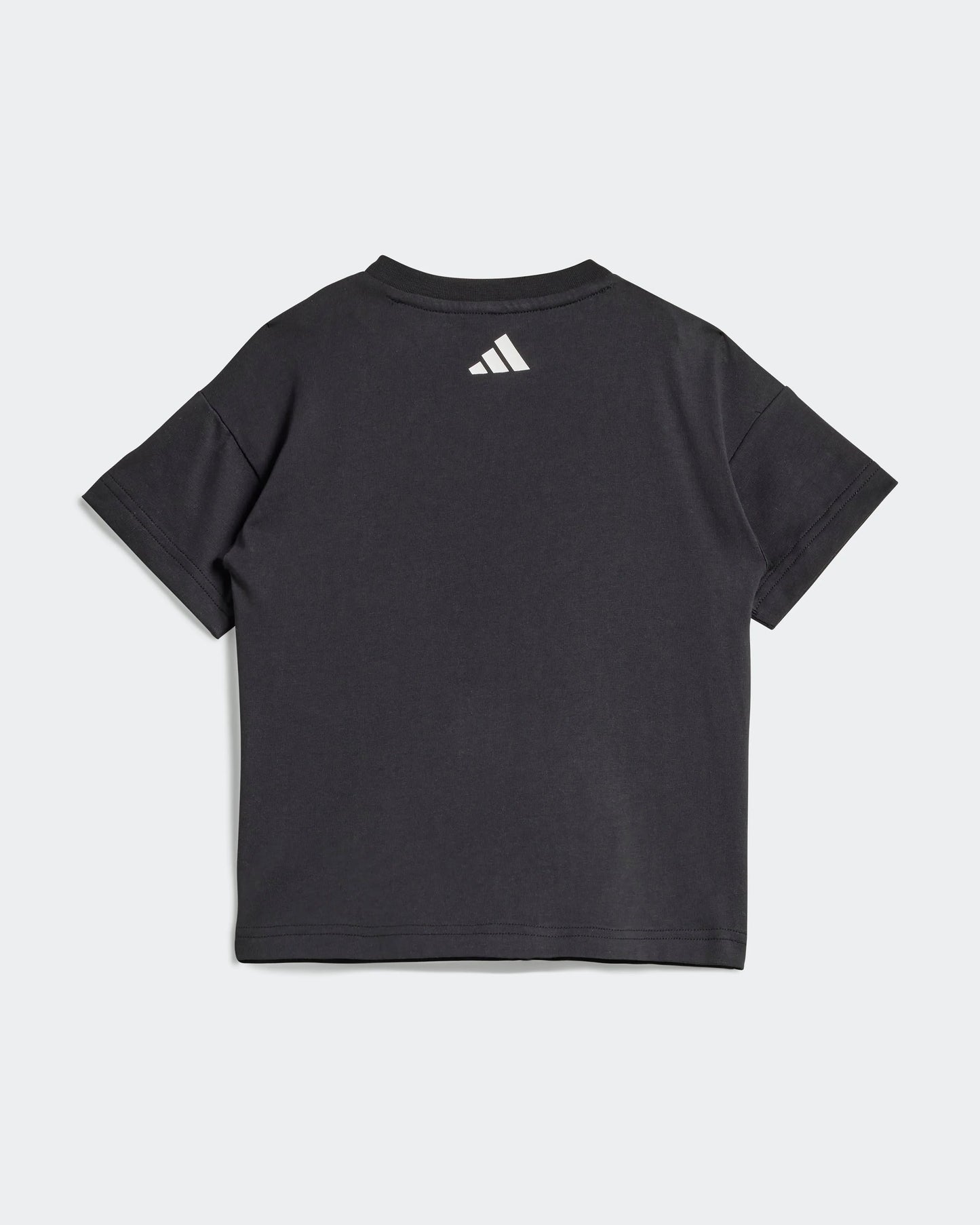 Adidas rövid ujjú szabadidőnadrág fekete szett
