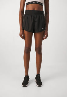adidas Performance PACER ESSENTIALS KNIT HIGH RISE női sport rövidnadrág fekete