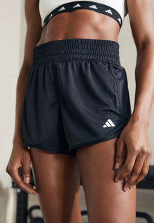adidas Performance PACER ESSENTIALS KNIT HIGH RISE női sport rövidnadrág fekete