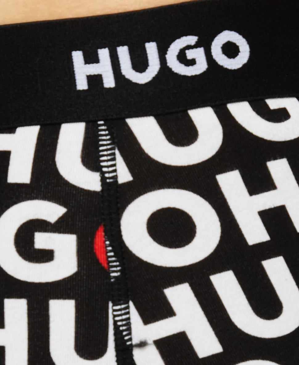 HUGO 3 darabos férfi boxeralsó szett – fekete, piros és logómintás kivitelben