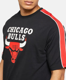 Chicago Bulls fekete férfi póló nagyméretű logónyomással