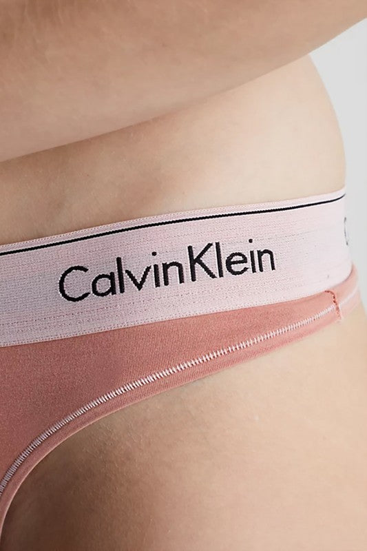 Calvin Klein Női Logós Tanga Bugyi – Rózsaszín